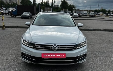 Volkswagen Passat B8 рестайлинг, 2017 год, 2 100 000 рублей, 2 фотография