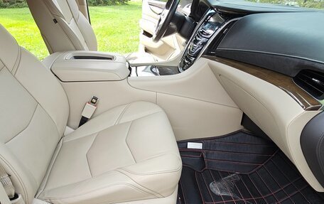 Cadillac Escalade IV, 2018 год, 7 500 000 рублей, 26 фотография