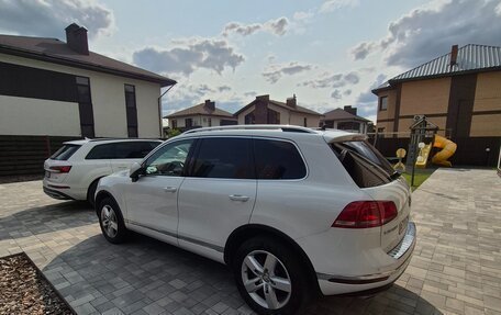Volkswagen Touareg III, 2016 год, 2 700 000 рублей, 3 фотография