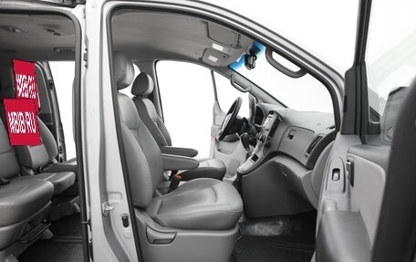 Hyundai Grand Starex Grand Starex I рестайлинг 2, 2013 год, 1 590 000 рублей, 17 фотография
