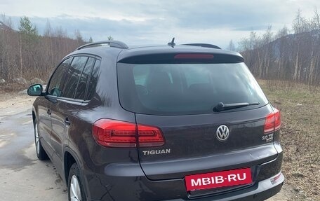 Volkswagen Tiguan I, 2015 год, 1 700 000 рублей, 5 фотография