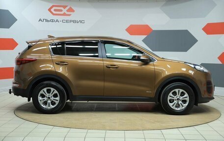 KIA Sportage IV рестайлинг, 2017 год, 1 750 000 рублей, 4 фотография