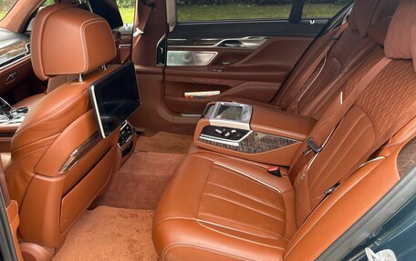 BMW 7 серия, 2018 год, 7 000 000 рублей, 6 фотография
