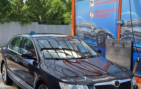 Skoda Superb III рестайлинг, 2012 год, 920 000 рублей, 3 фотография