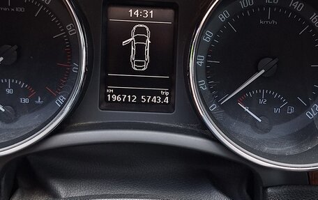 Skoda Superb III рестайлинг, 2012 год, 920 000 рублей, 12 фотография
