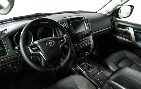 Toyota Land Cruiser 200, 2008 год, 2 049 585 рублей, 11 фотография