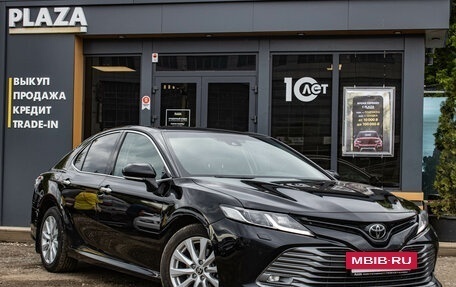 Toyota Camry, 2020 год, 2 299 000 рублей, 2 фотография