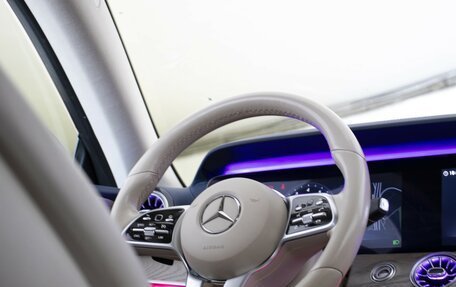Mercedes-Benz E-Класс, 2019 год, 3 498 000 рублей, 27 фотография