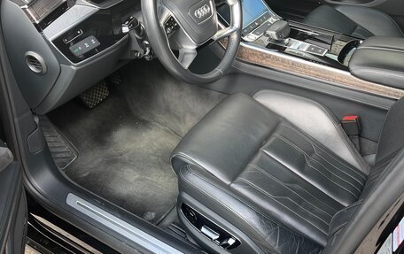 Audi A8, 2018 год, 6 000 000 рублей, 9 фотография