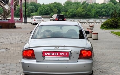 Hyundai Sonata IV рестайлинг, 2005 год, 585 000 рублей, 6 фотография