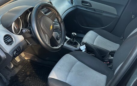 Chevrolet Cruze II, 2012 год, 800 000 рублей, 7 фотография