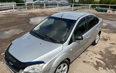 Ford Focus II рестайлинг, 2005 год, 388 888 рублей, 2 фотография