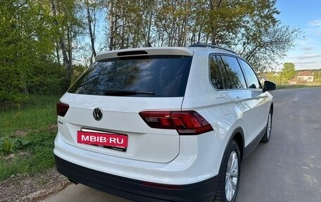 Volkswagen Tiguan II, 2018 год, 1 791 000 рублей, 9 фотография