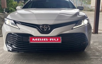 Toyota Camry, 2018 год, 2 380 000 рублей, 1 фотография