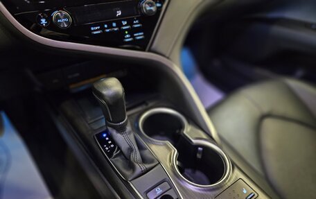 Toyota Camry, 2022 год, 2 499 000 рублей, 12 фотография