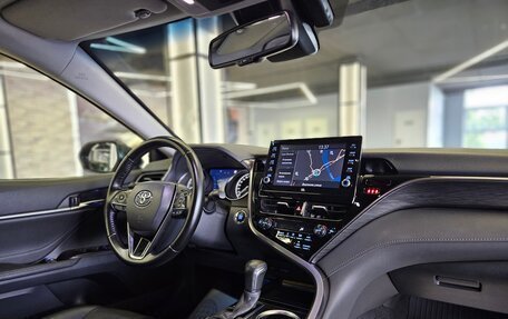 Toyota Camry, 2022 год, 2 499 000 рублей, 10 фотография