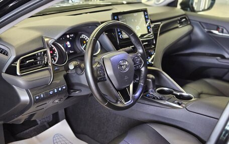 Toyota Camry, 2022 год, 2 499 000 рублей, 7 фотография