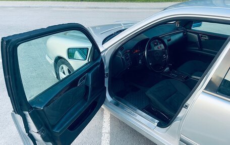 Mercedes-Benz E-Класс, 1996 год, 425 000 рублей, 12 фотография