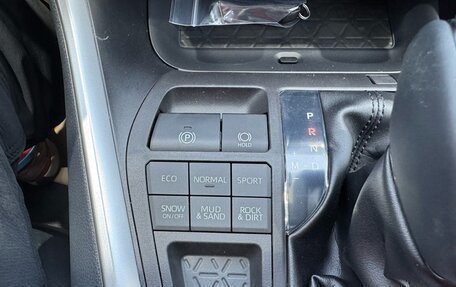 Toyota RAV4, 2025 год, 3 426 000 рублей, 9 фотография