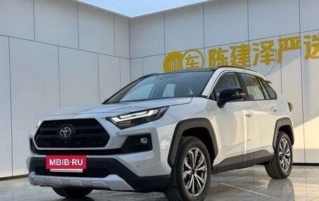 Toyota RAV4, 2025 год, 3 426 000 рублей, 2 фотография