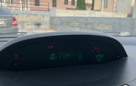 Toyota Yaris III рестайлинг, 2008 год, 357 120 рублей, 9 фотография