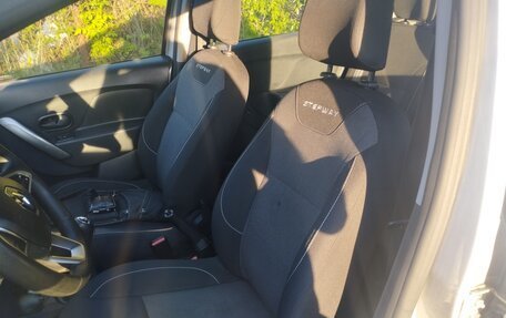 Renault Sandero II рестайлинг, 2019 год, 1 245 000 рублей, 6 фотография