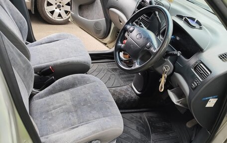 Toyota Raum I, 2000 год, 320 000 рублей, 6 фотография
