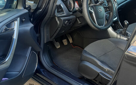 Opel Astra J, 2011 год, 680 000 рублей, 7 фотография