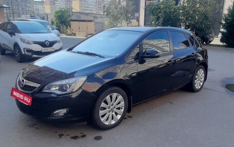 Opel Astra J, 2011 год, 680 000 рублей, 2 фотография