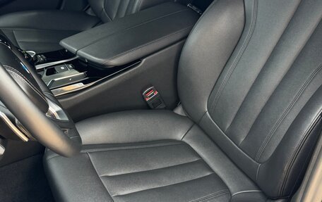 BMW 5 серия, 2019 год, 2 950 000 рублей, 24 фотография