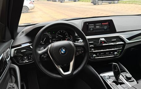 BMW 5 серия, 2019 год, 2 950 000 рублей, 25 фотография