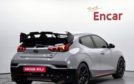 Hyundai Veloster II, 2022 год, 2 170 000 рублей, 3 фотография