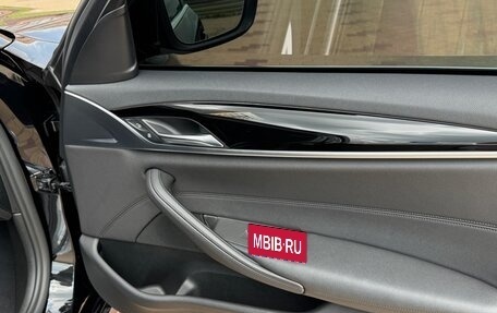BMW 5 серия, 2019 год, 2 950 000 рублей, 30 фотография