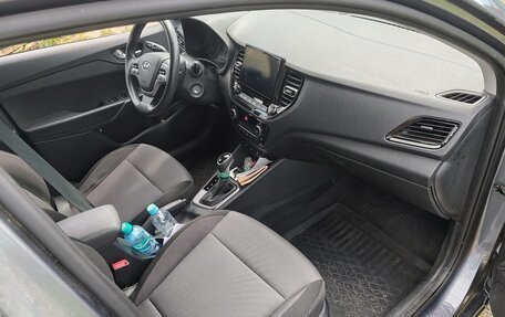 Hyundai Solaris II рестайлинг, 2020 год, 1 620 000 рублей, 8 фотография