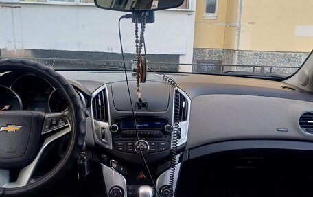 Chevrolet Cruze II, 2013 год, 830 000 рублей, 4 фотография