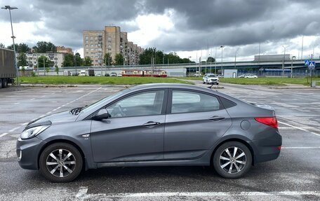 Hyundai Solaris II рестайлинг, 2012 год, 650 000 рублей, 2 фотография