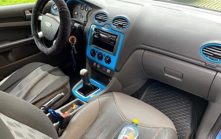 Ford Focus II рестайлинг, 2006 год, 260 000 рублей, 3 фотография