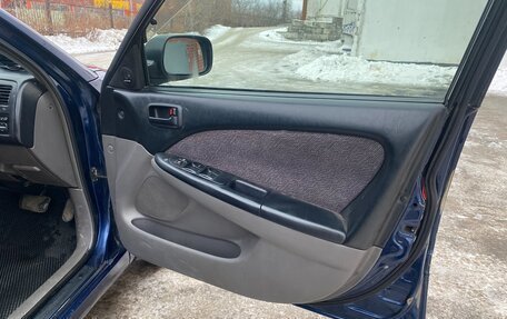 Toyota Caldina, 2002 год, 600 000 рублей, 28 фотография