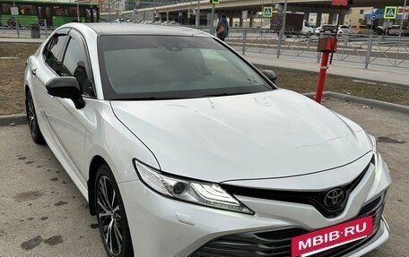 Toyota Camry, 2018 год, 3 100 000 рублей, 7 фотография