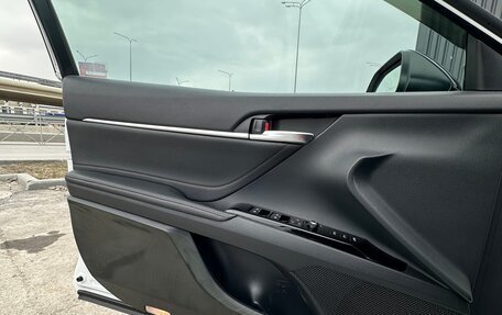 Toyota Camry, 2018 год, 3 100 000 рублей, 24 фотография