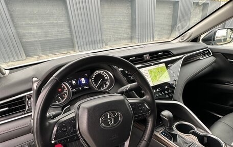 Toyota Camry, 2018 год, 3 100 000 рублей, 17 фотография