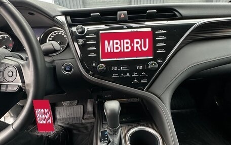 Toyota Camry, 2018 год, 3 100 000 рублей, 21 фотография
