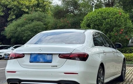 Mercedes-Benz E-Класс, 2021 год, 3 990 000 рублей, 5 фотография