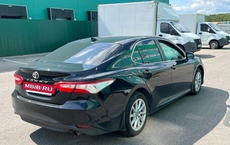 Toyota Camry, 2021 год, 2 250 000 рублей, 6 фотография