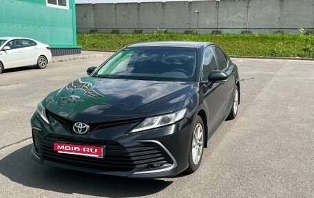 Toyota Camry, 2021 год, 2 250 000 рублей, 3 фотография