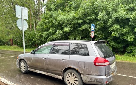 Nissan Wingroad III, 2000 год, 220 000 рублей, 2 фотография