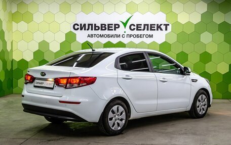 KIA Rio III рестайлинг, 2015 год, 900 000 рублей, 2 фотография