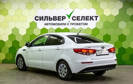 KIA Rio III рестайлинг, 2015 год, 900 000 рублей, 6 фотография