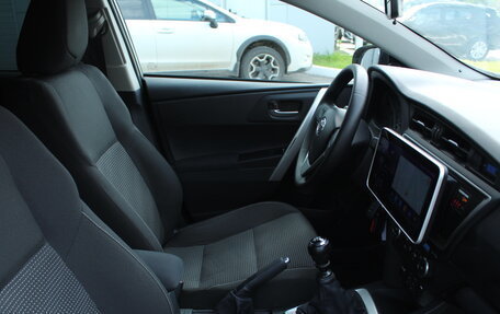 Toyota Auris II, 2013 год, 1 278 000 рублей, 16 фотография