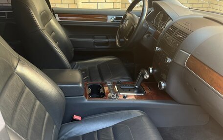 Volkswagen Touareg III, 2010 год, 1 300 000 рублей, 7 фотография